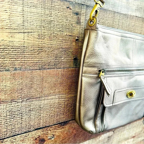 Fossil Leather Metallic Crossbody Bag - Picture 5 of 12
